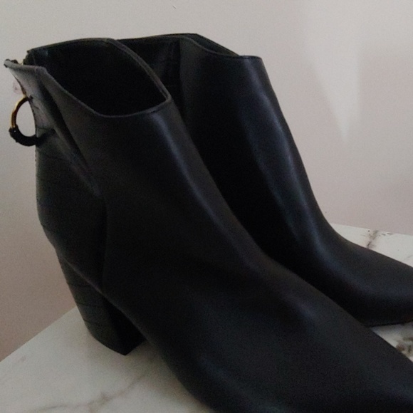 Brand new in my closet with and without tags - Picture 4 of 7